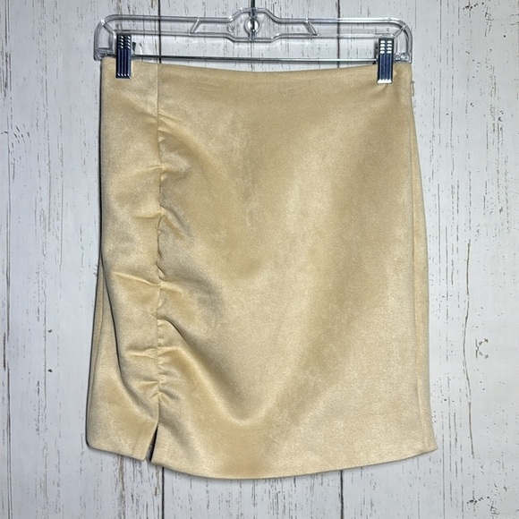 Free people Ava's Vegan Tan Ruched Mini Skirt Size 6 - Picture 3 of 4